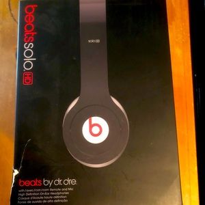 Beats Solo HD by Dr.Dre